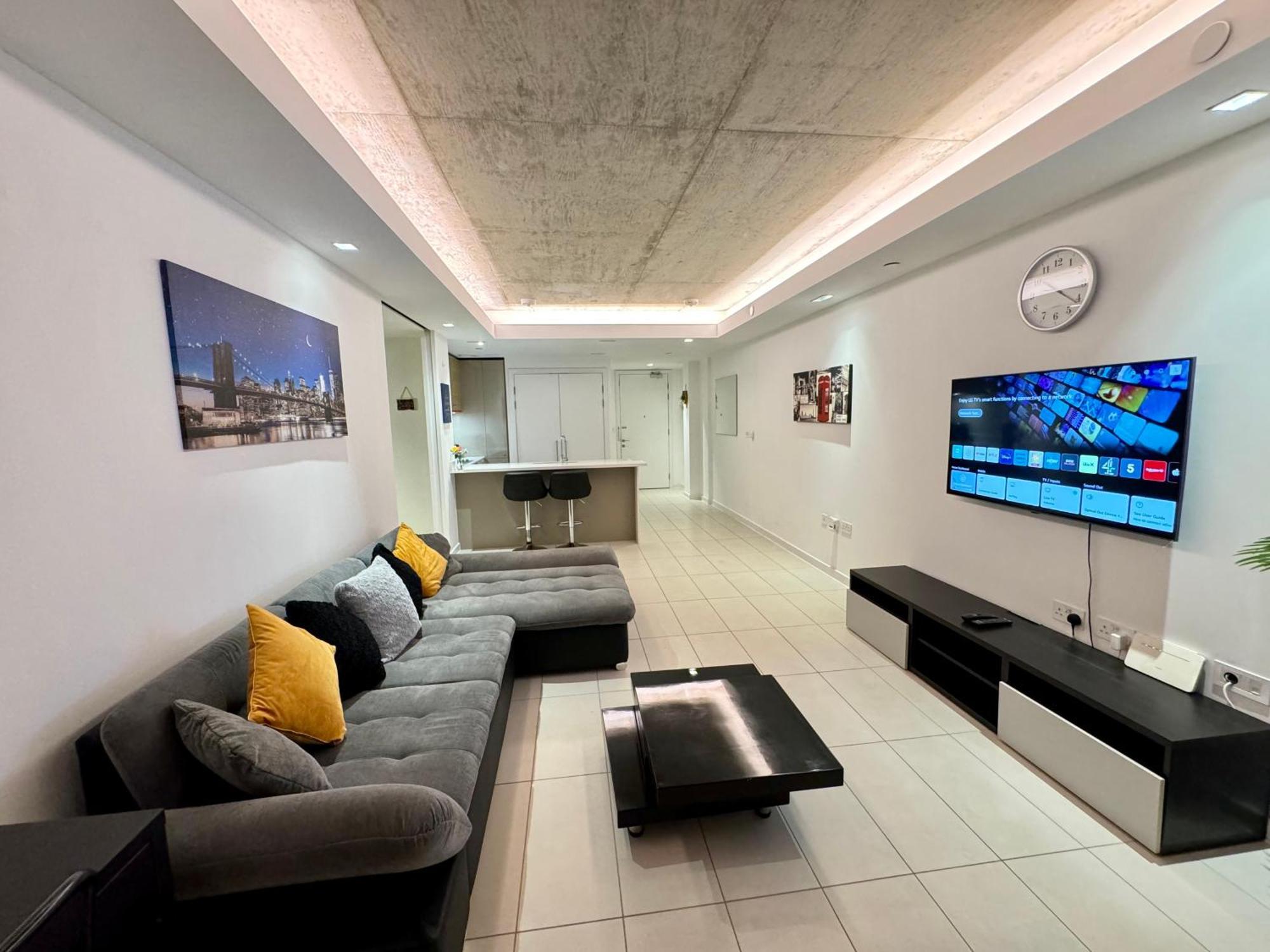 London Excel Cosy Apartment With Balcony & River View Close To O2 Arena, Cable Car, City Hall מראה חיצוני תמונה